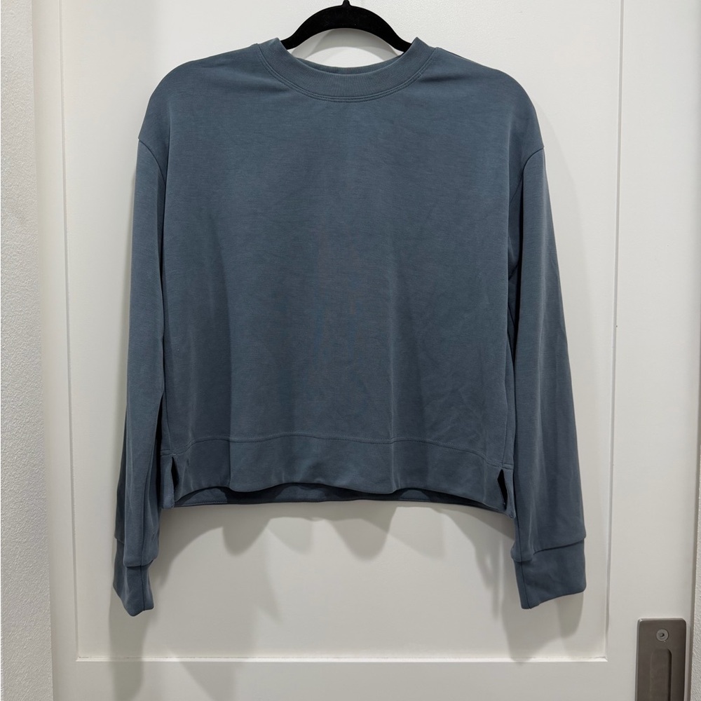 Athleta Seasoft Crewneck Sweatshirt Size S